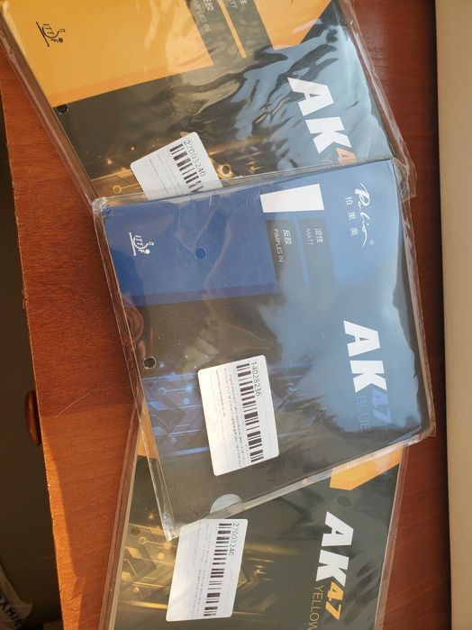 Butterfly, Stiga, DHS Hurricane 9, YINHE Jupiter III, Battle II Gold.