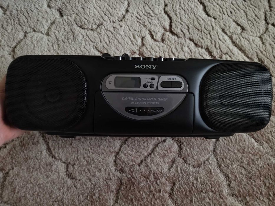 Продам магнітофон