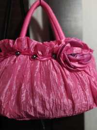 Женская  сумочка из шелковой ткани