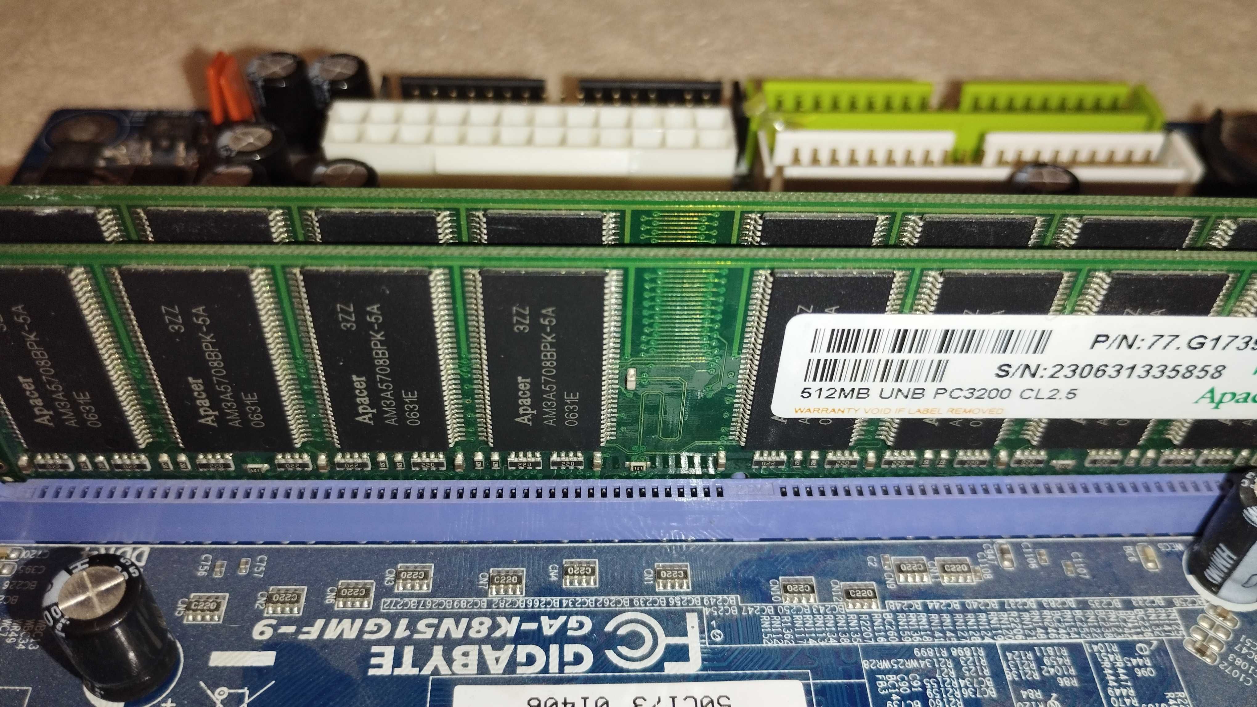 AMD Athlon 64 3200 ADA3200DAA4BW +охолодження +2 модулі пам'яті 512 MB
