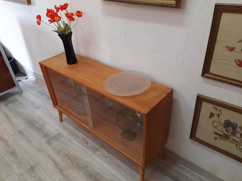 Mała komoda vintage