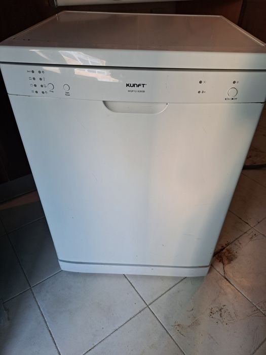 Máquina lavar loiça- muito bom estado