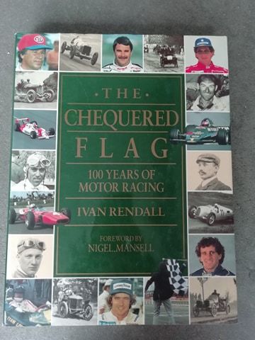 Livro "The Chequered Flag" sobre a história da F1