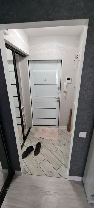 сдаётся 2х комнатная кваотира. Малый рынок