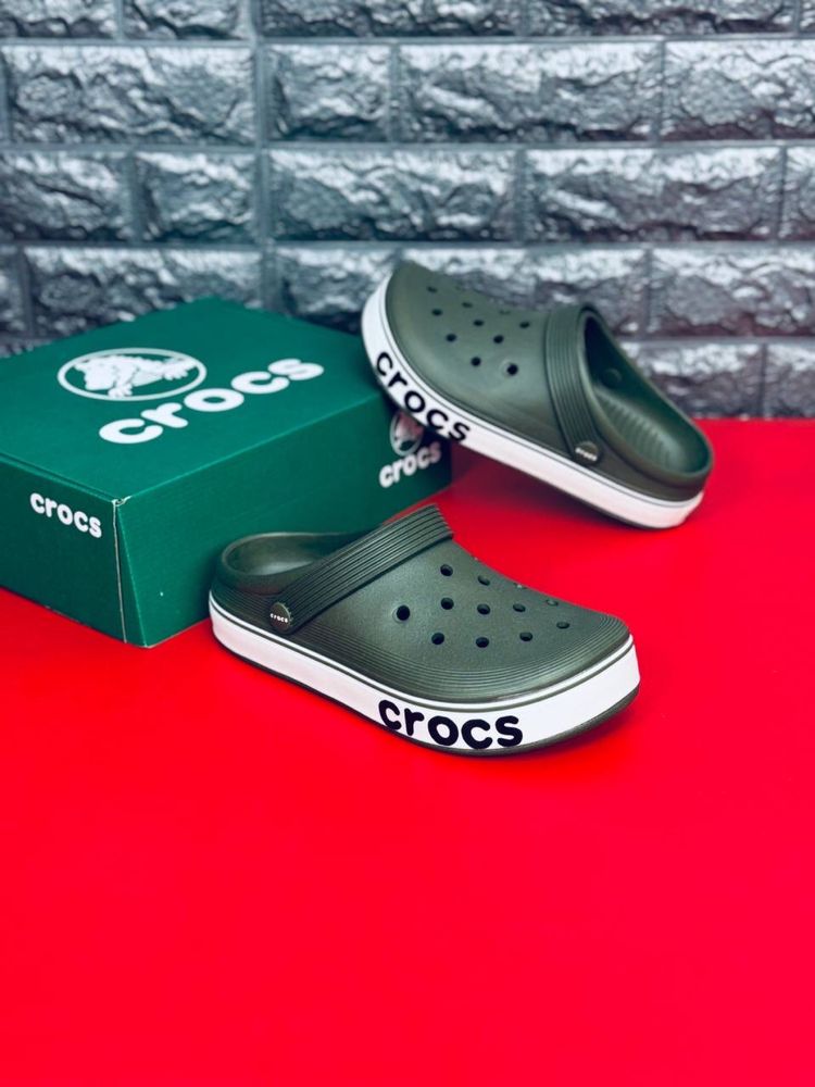 Мужские шлепанцы Crocs Пляжные шлепки кроксы сабо тапочки хаки Новинка