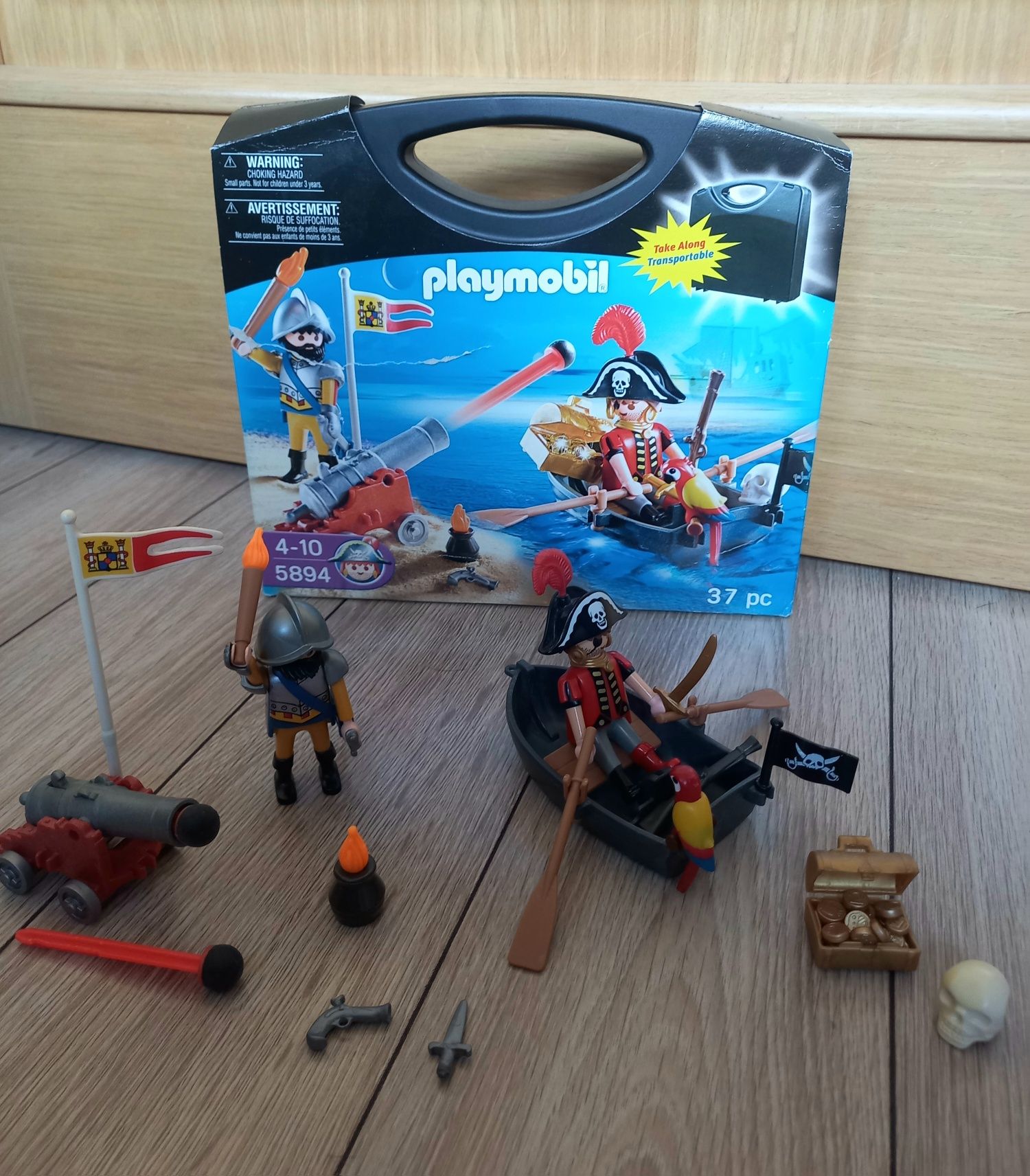 Playmobil Piraci 5894 Skrzynka: pirat z łódką, skarb, papuga, żołnierz