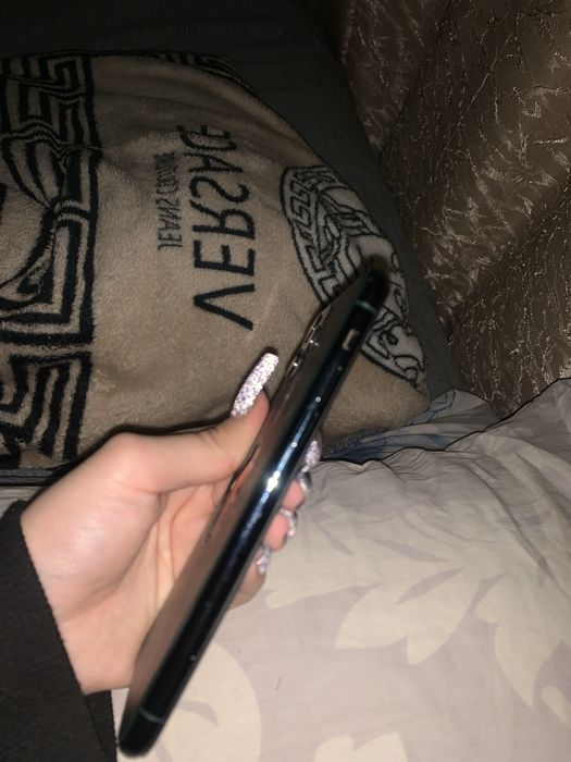 Продаю айфон 11 про ,терміново