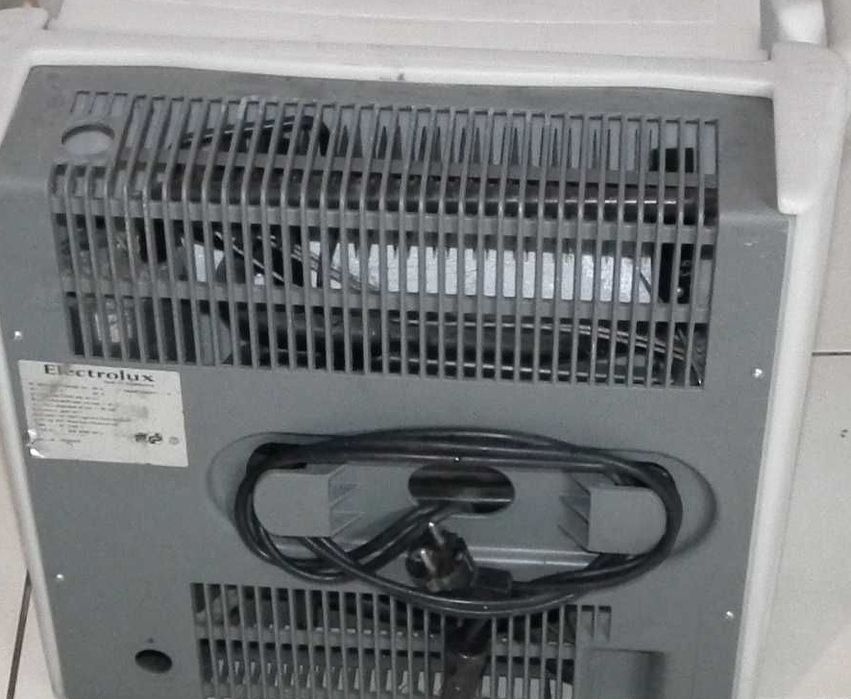 Lodówka electrolux absorpcyjna na 12v i230