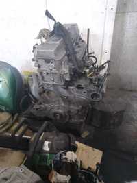 Продам двигатель на mitsubishi pajero 2 2.8 ТД