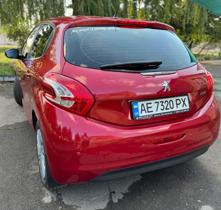 Продам Peugeot 208 2014р