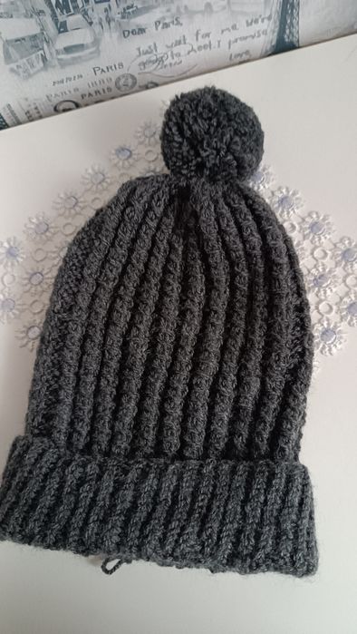 Дитячі в'язані шапочки