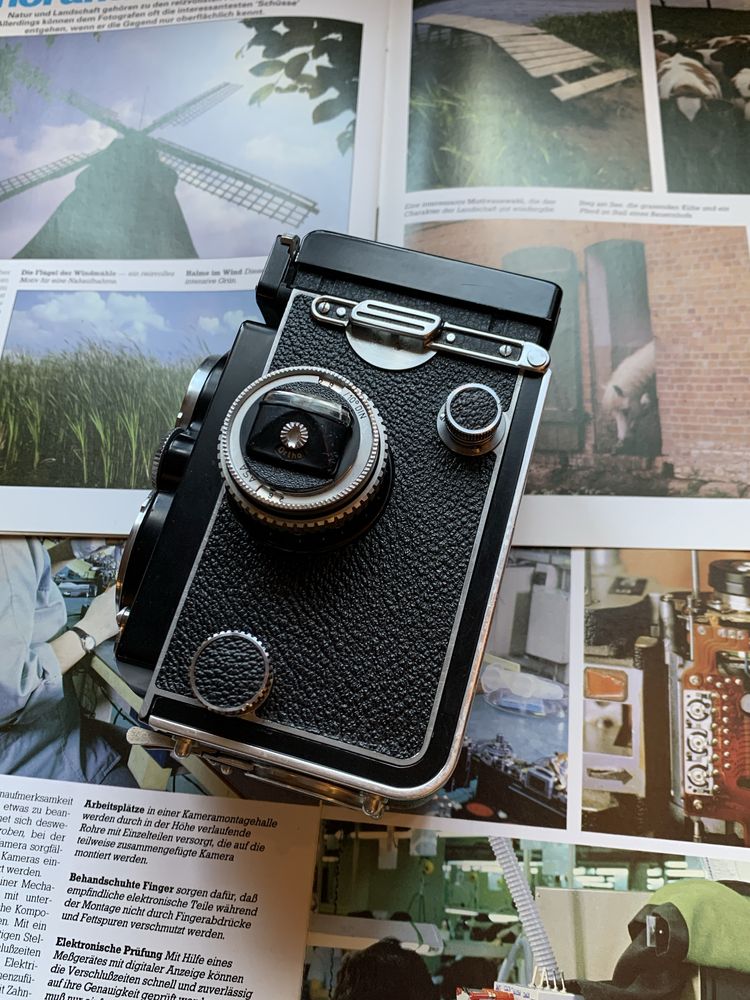 Rolleiflex 3.5 E з об’єктивом Schneider-Kreuznach Xenotar 75 мм f/3.5