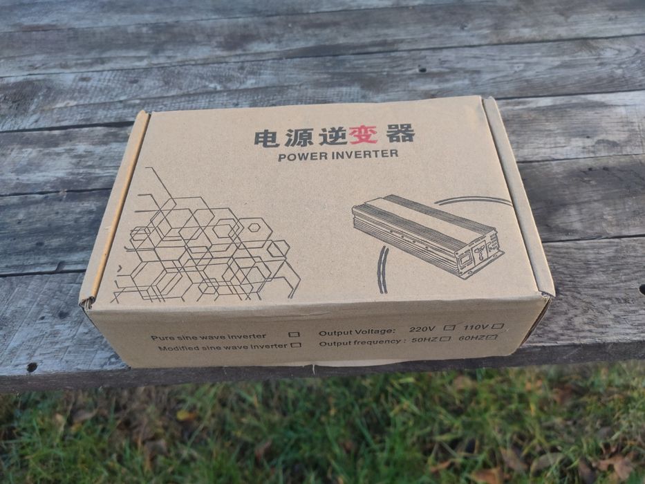 Інвертор 12v-220v Solaroll 2000w