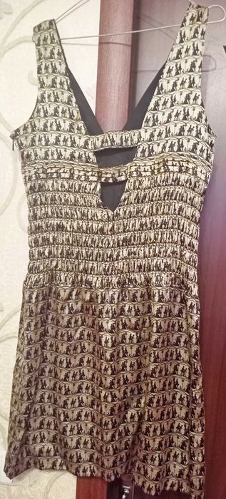 Красивое шёлковое платье-сарафан. Размер 16/44.