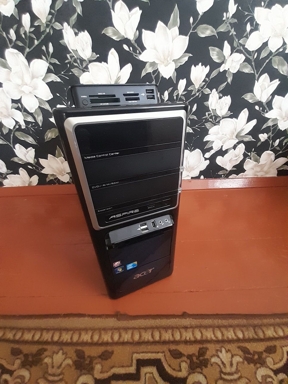 Комп'ютер Acer Відюха R9 280/озу 8gb/i7 920