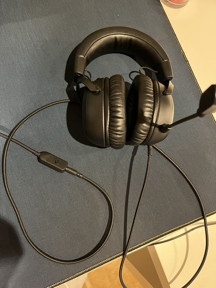Hyperx cloud 3 com garantia