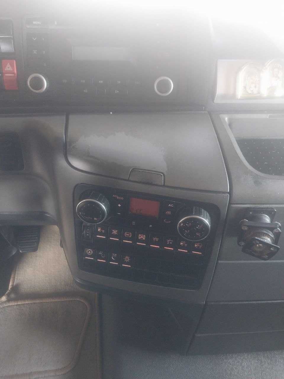 Вантажівка MAN TGX 2009