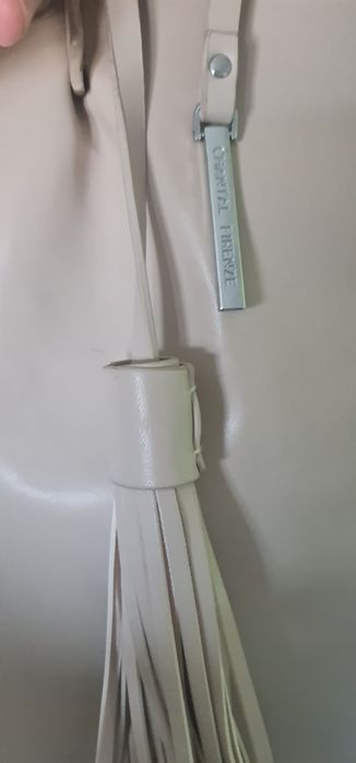 Dwie duże torebki logo