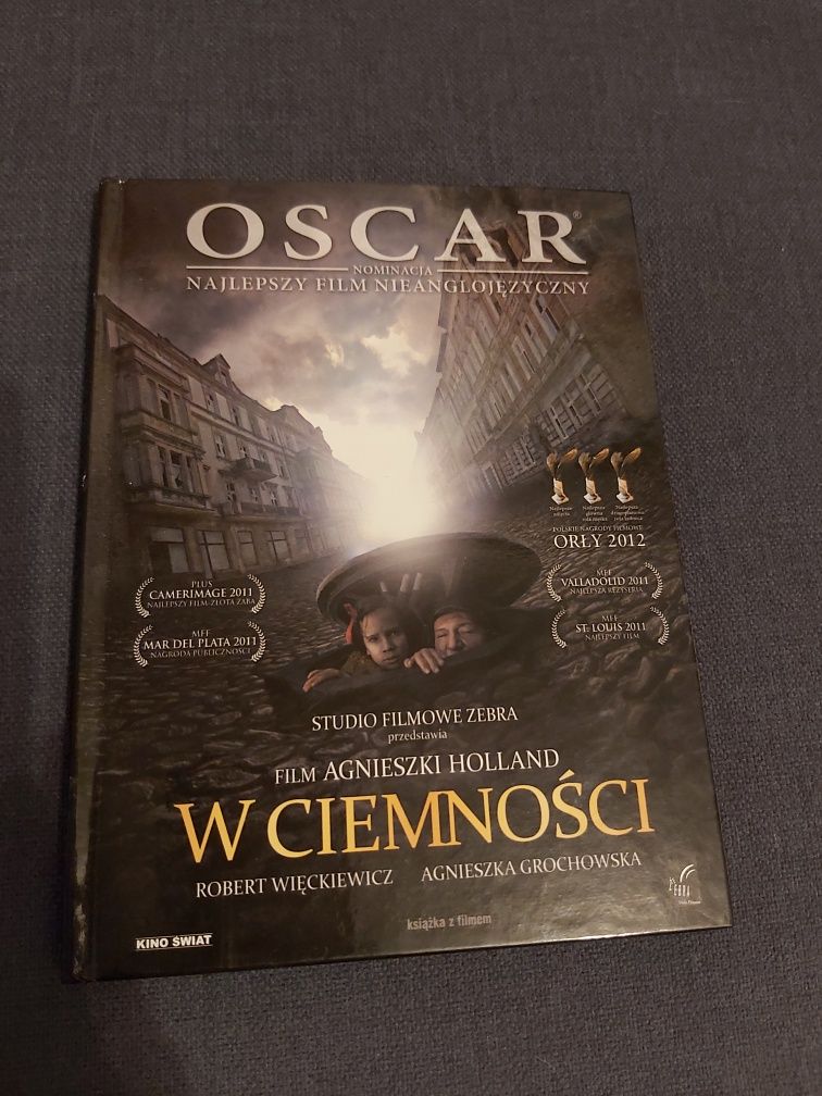 W Ciemności- DVD plus książka