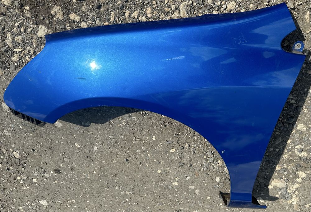 Крило переднє ліве Honda Civic VII EU