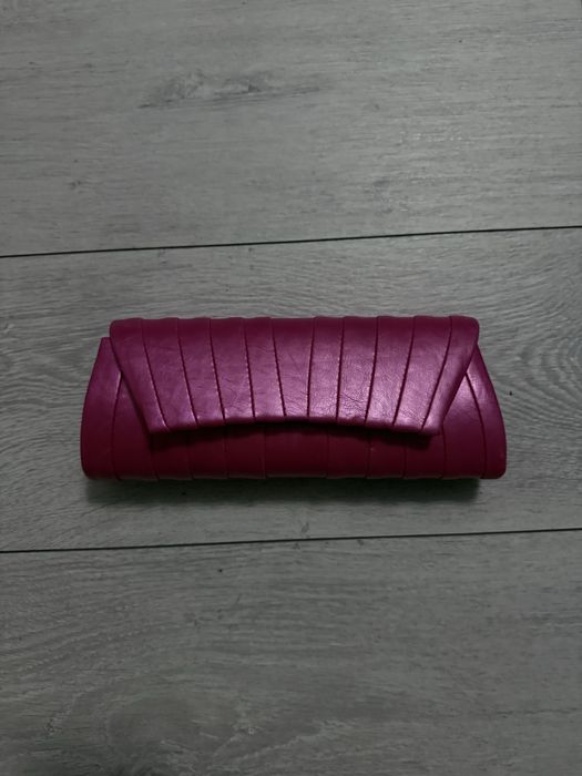 Mała różowa torebka