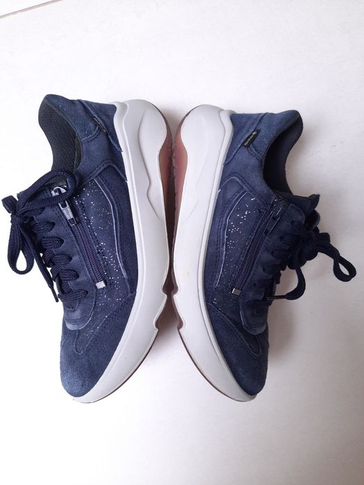 Buty dziewczęce Superfit r.36 skóra i gore-tex  23,5 cm bdb stan