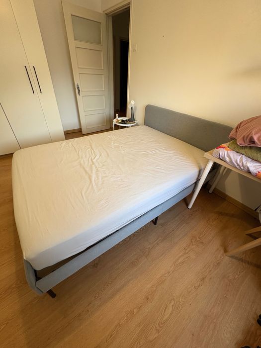 Cama ikea casal + colchao de molas firme
