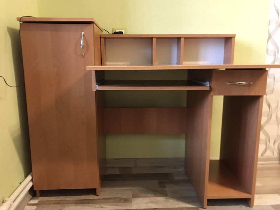 Стіл комп'ютерний, тумба, письмовий стіл