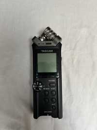 Rejestrator Tascam dr-22wl plus uchwyt na głosnik