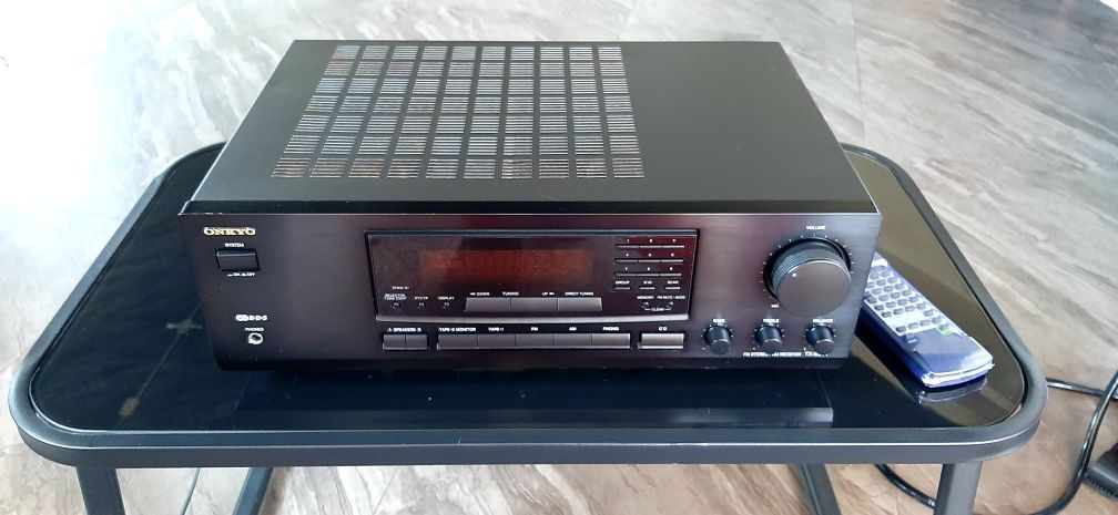 Ресивер Onkyo TX 8211