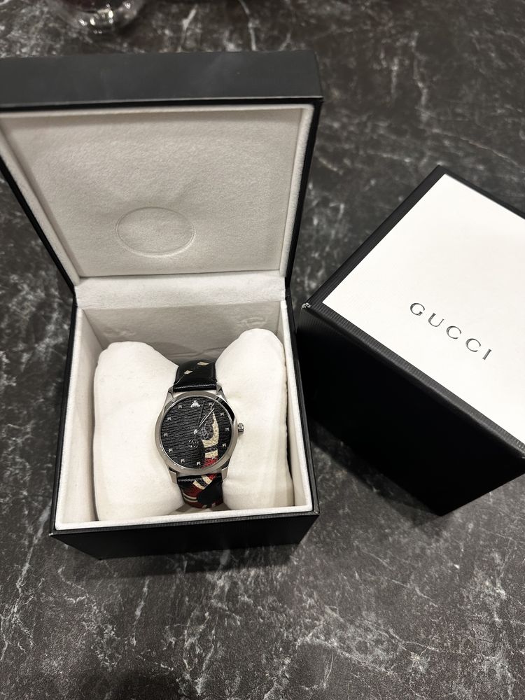 Продам часы Gucci