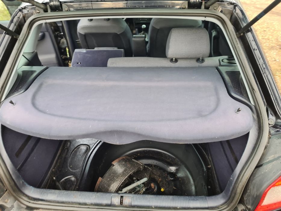 PÓŁKA BAGAŻNIKA tylna Audi A3 8L 2002r 5drzwi
