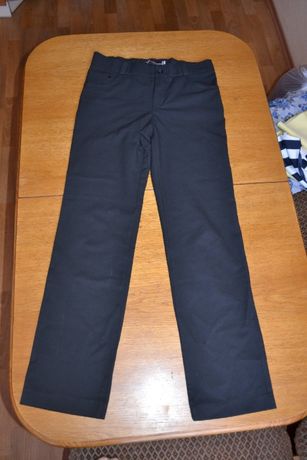 Школьные брюки, шитые как джинсы размер 36, на рост 146