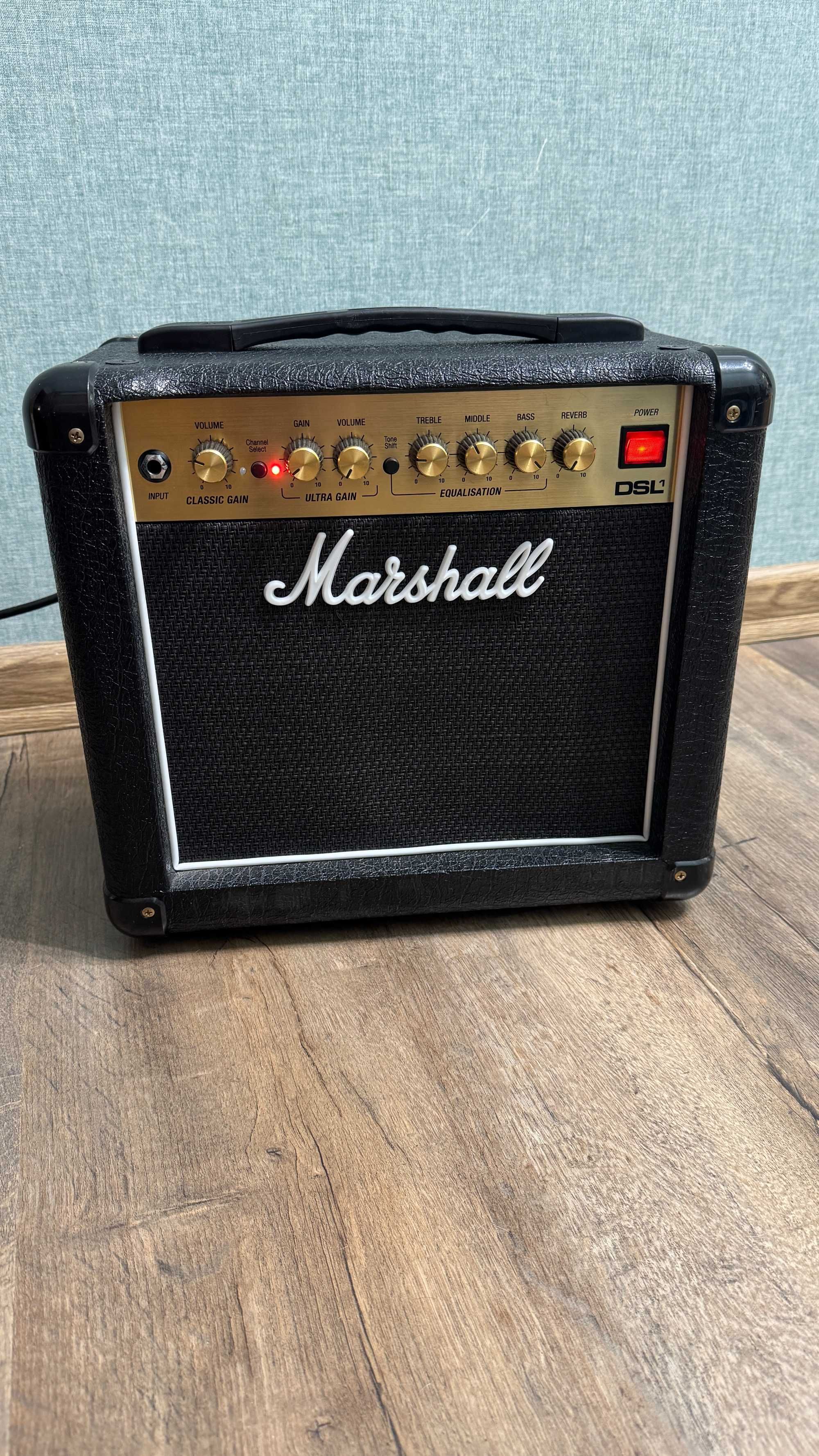 Ламповий гітарний комбопідсилювач Marshall DSL1 потужн. 1 Вт + футсвіч