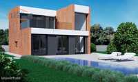 Oportunidade para Construir a Sua Casa dos Sonhos em Avintes, Vila ...