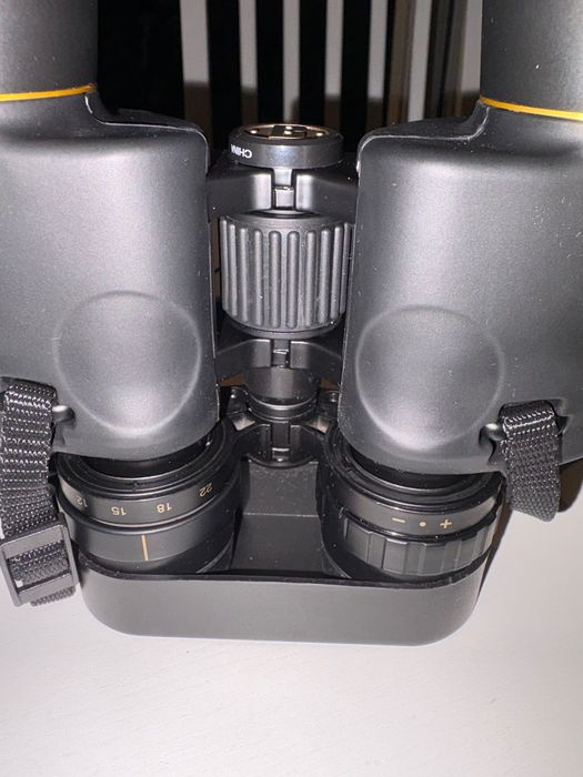 Lornetka Bushnell Legacy 10–22x50 WP NOWA