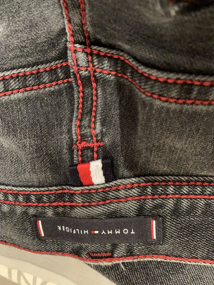 Джинсы tommy hilfiger