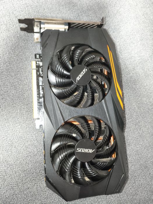 Karta graficzna Gigabyte AORUS RX 580 8GB – sprawna, gotowa do pracy