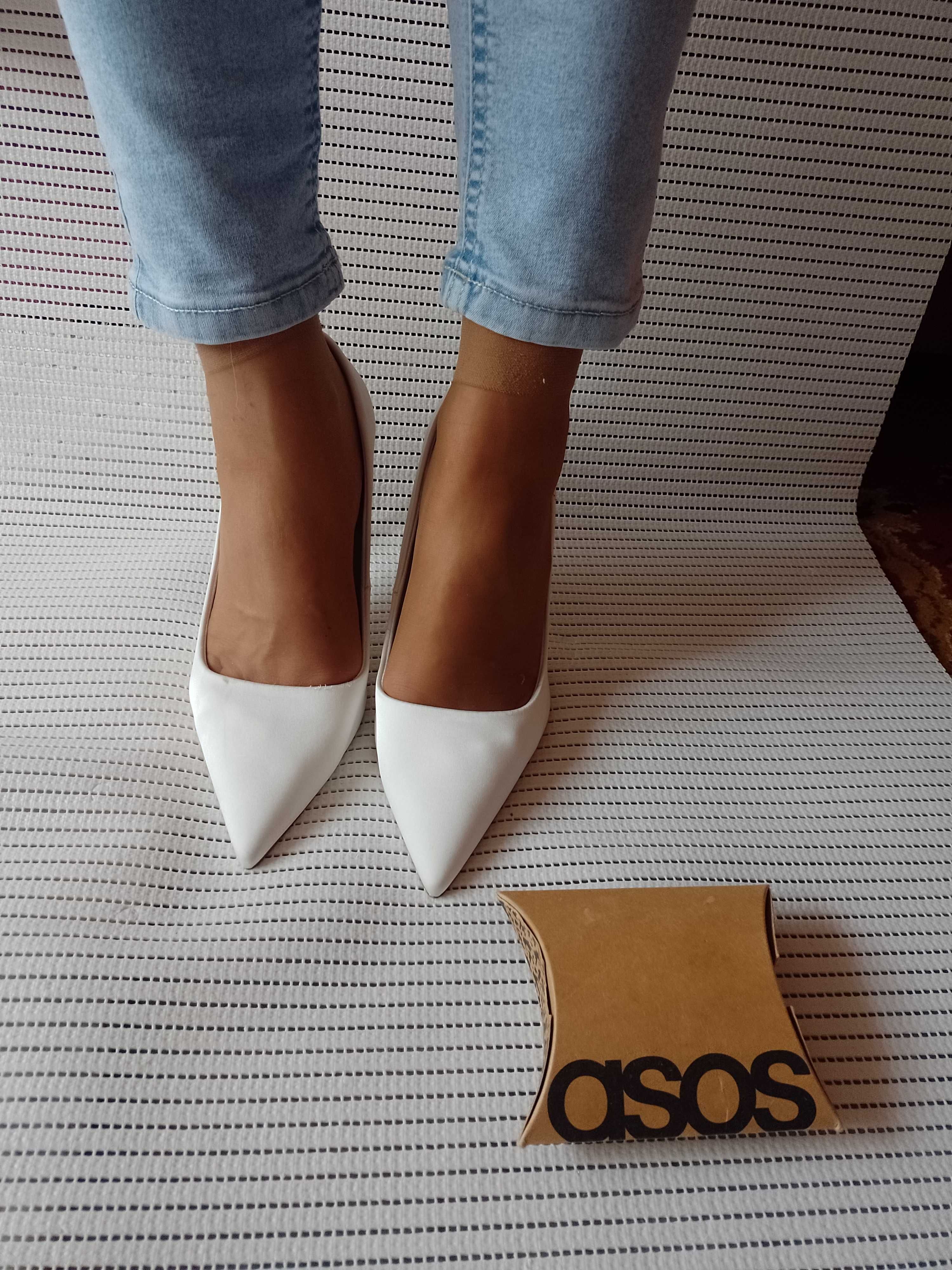 (40) ASOS/ Białe czółenka szpilki ślubne z Londynu, NOWE