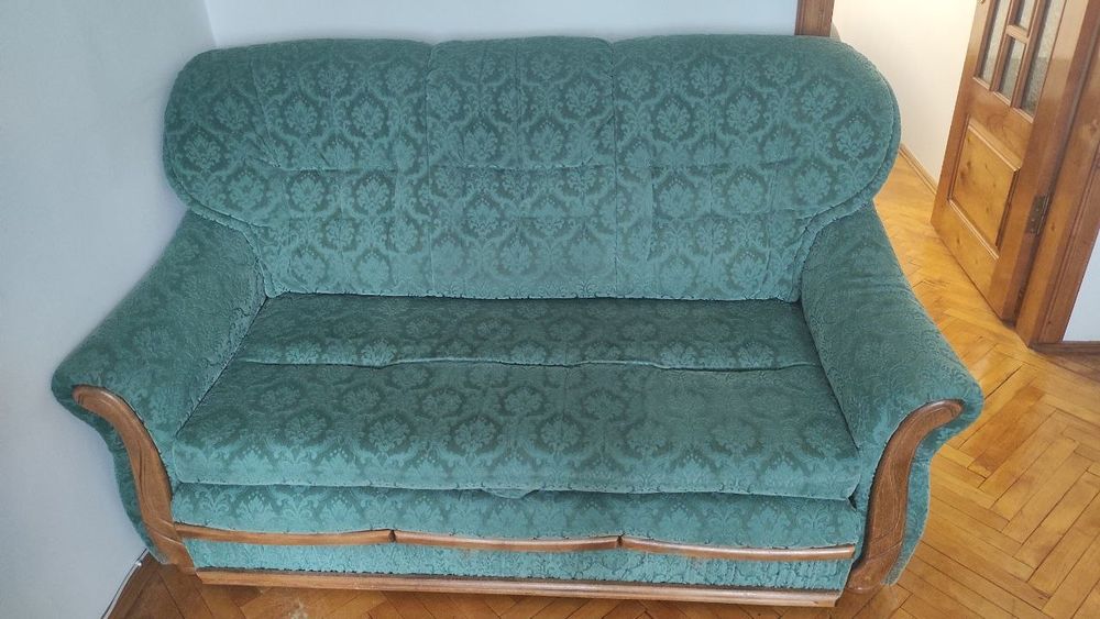 Диван та два крісла