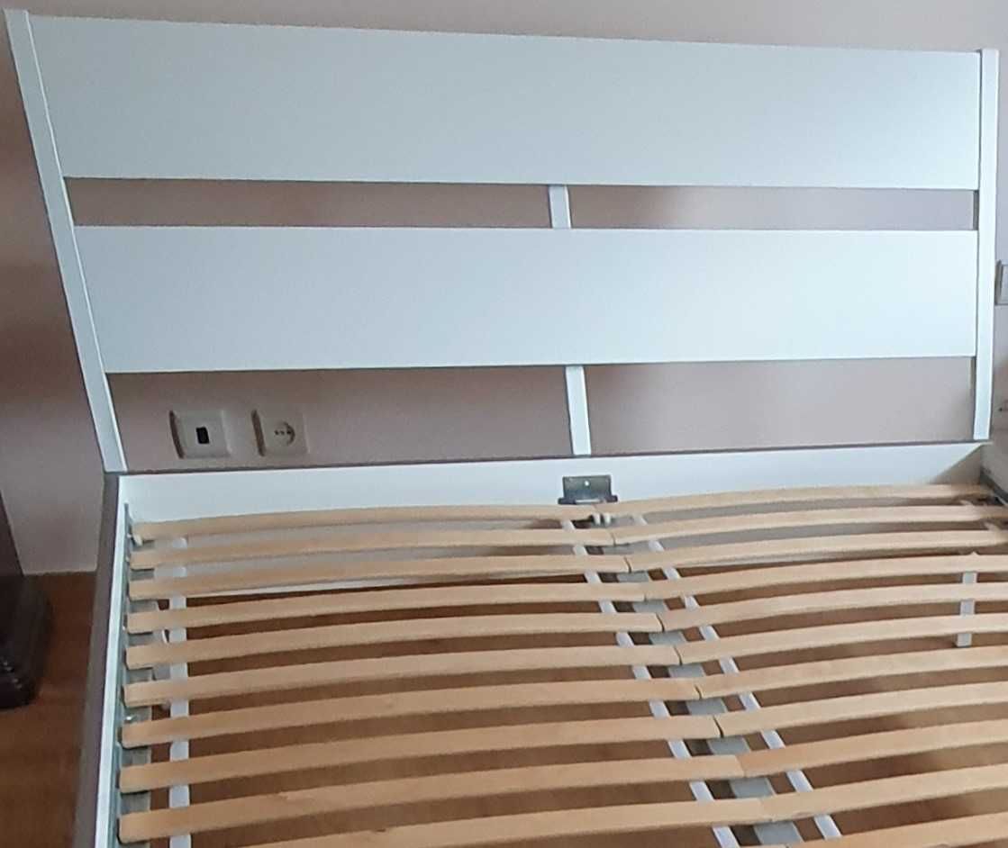 Cama Ikea TRYSIL