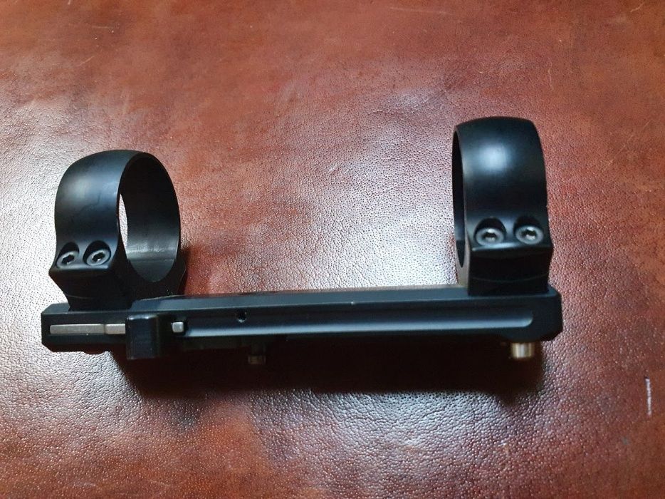 Швидкоз'ємні кріпления для карабінів Strasser RS-05