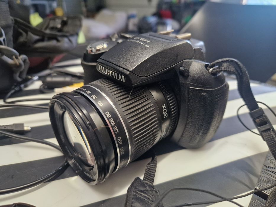 Aparat FUJIFILM Finepix  HS10