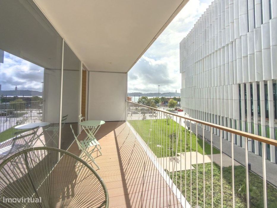 Apartamento T3 de Luxo em Lisboa com Garagem