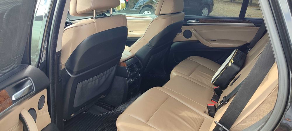 BMW х5 е70 продам