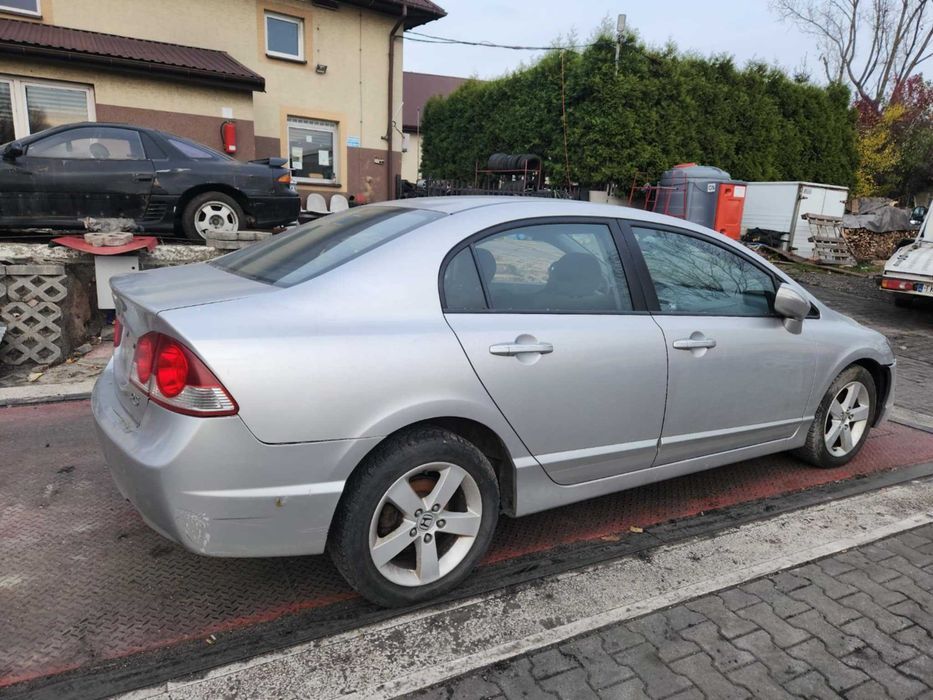 Honda Civic 1.8 części