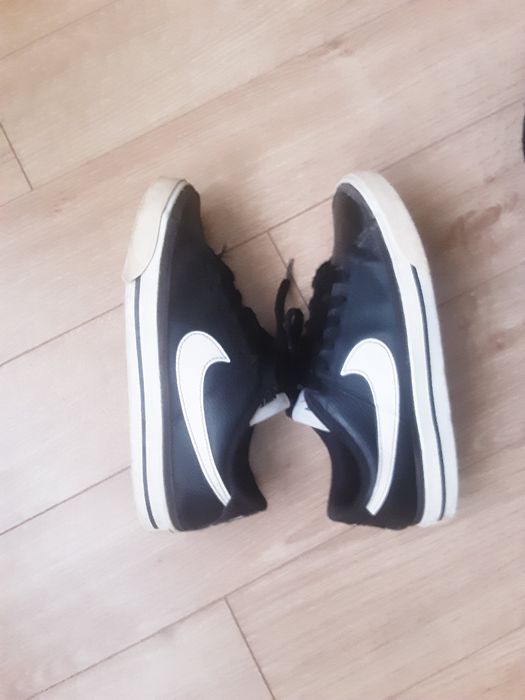 Buty chłopięce Nike r.37, 5 cm wkładką 23, 5 cm