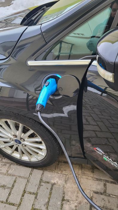 Ford c max plagin 2015