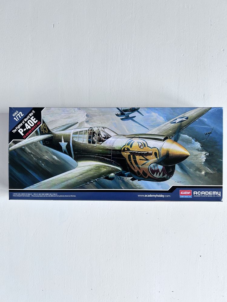 Academy 12465 samolot P-40M Warhawk model 1/72