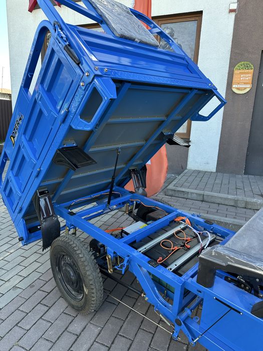 Електричний трицикл муравей Dozer model 2